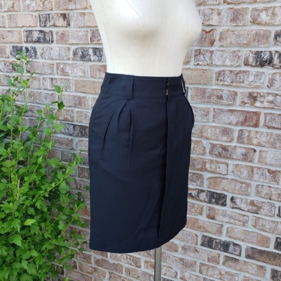 Marc By Marc Jacobs front chain black skirt sz 0 - Picture 2 of 7